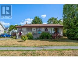 24 Beach Avenue, South Dundas, Ca
