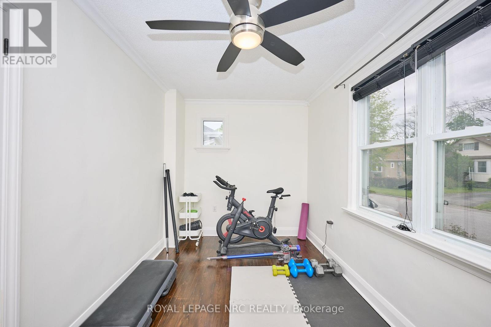 27 Victoria Street, St. Catharines, Ontario L2S 2L1 - Photo 13 - X12361271