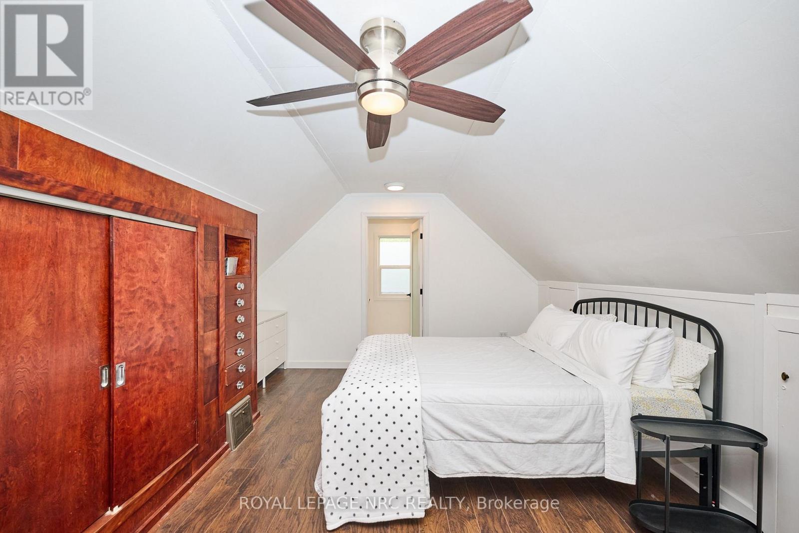 27 Victoria Street, St. Catharines, Ontario L2S 2L1 - Photo 19 - X12361271