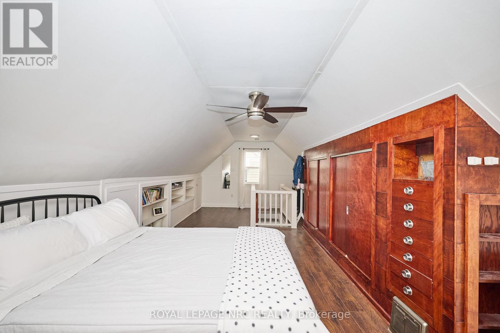 27 Victoria Street, St. Catharines, Ontario L2S 2L1 - Photo 21 - X12361271