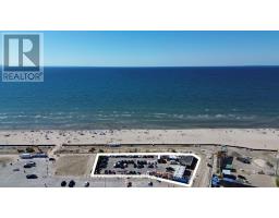 10 MAIN STREET, Wasaga Beach, Ontario