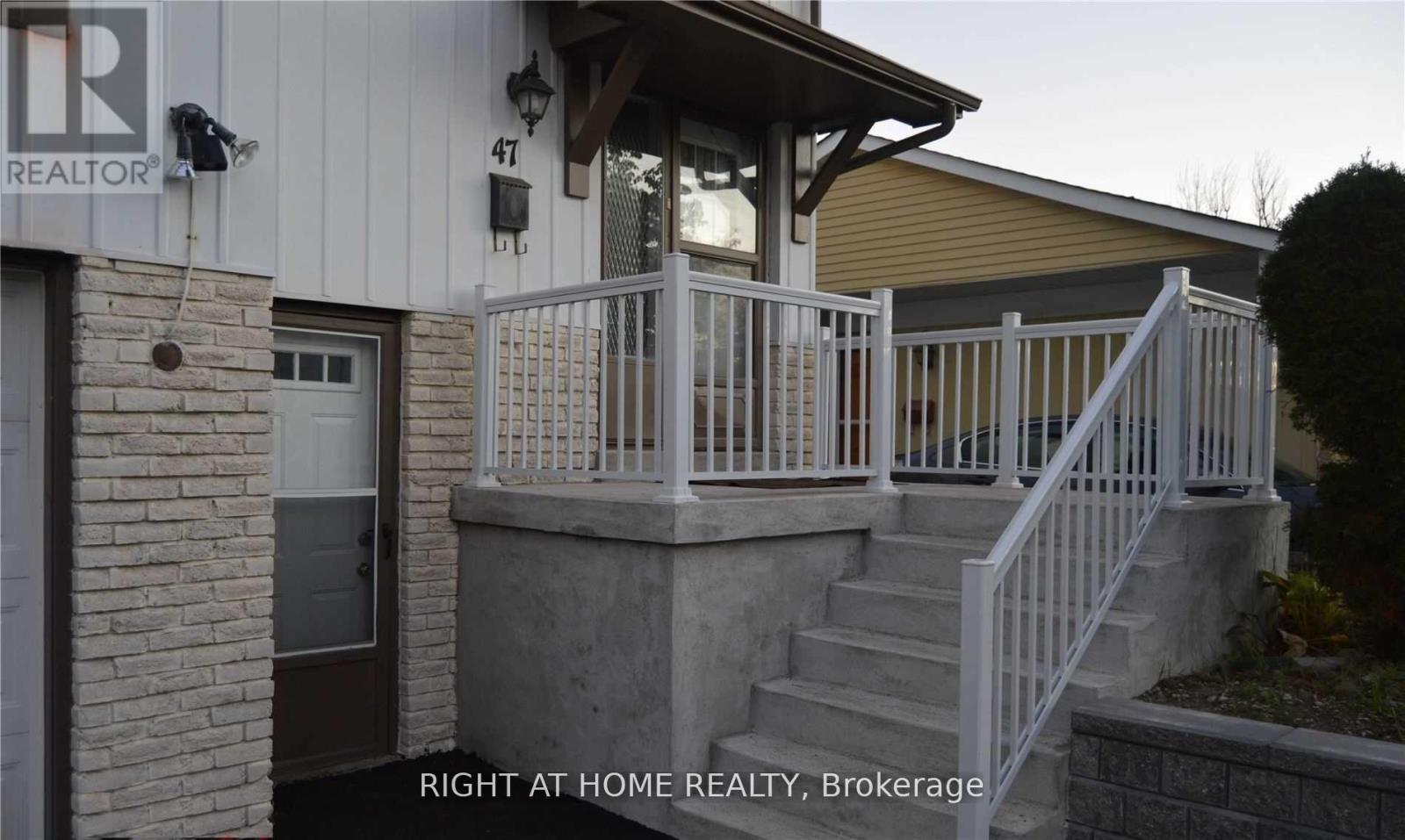 Upper - 47 Salisbury Circle, Brampton, Ontario  L6V 2Z4 - Photo 2 - W12361265