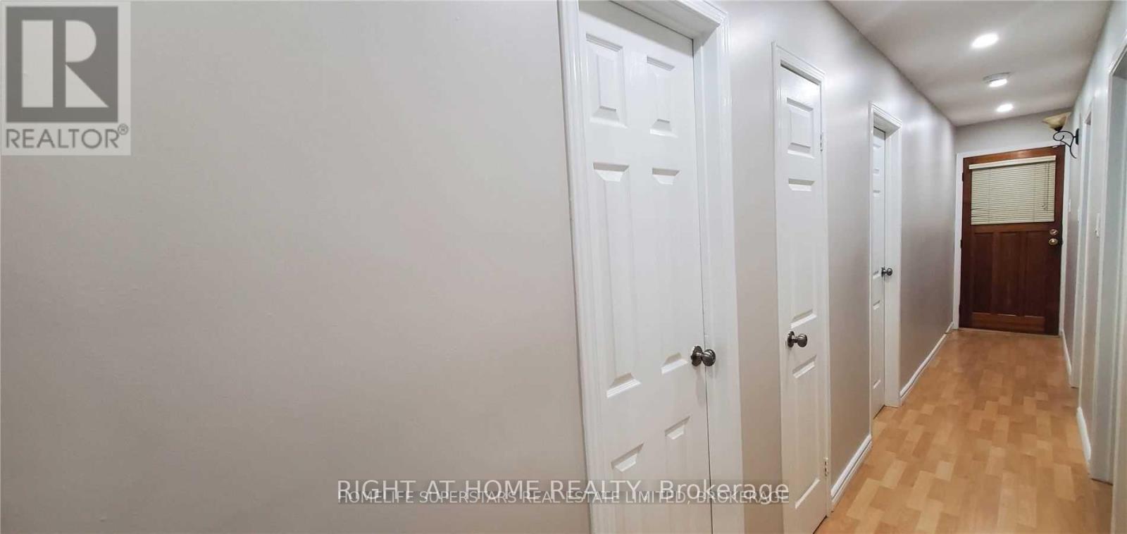 Upper - 47 Salisbury Circle, Brampton, Ontario  L6V 2Z4 - Photo 5 - W12361265
