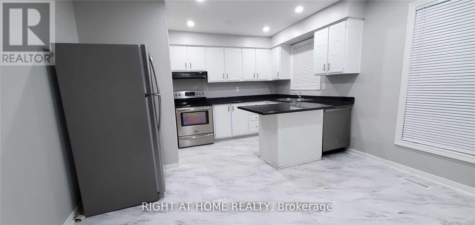 Upper - 47 Salisbury Circle, Brampton, Ontario  L6V 2Z4 - Photo 8 - W12361265