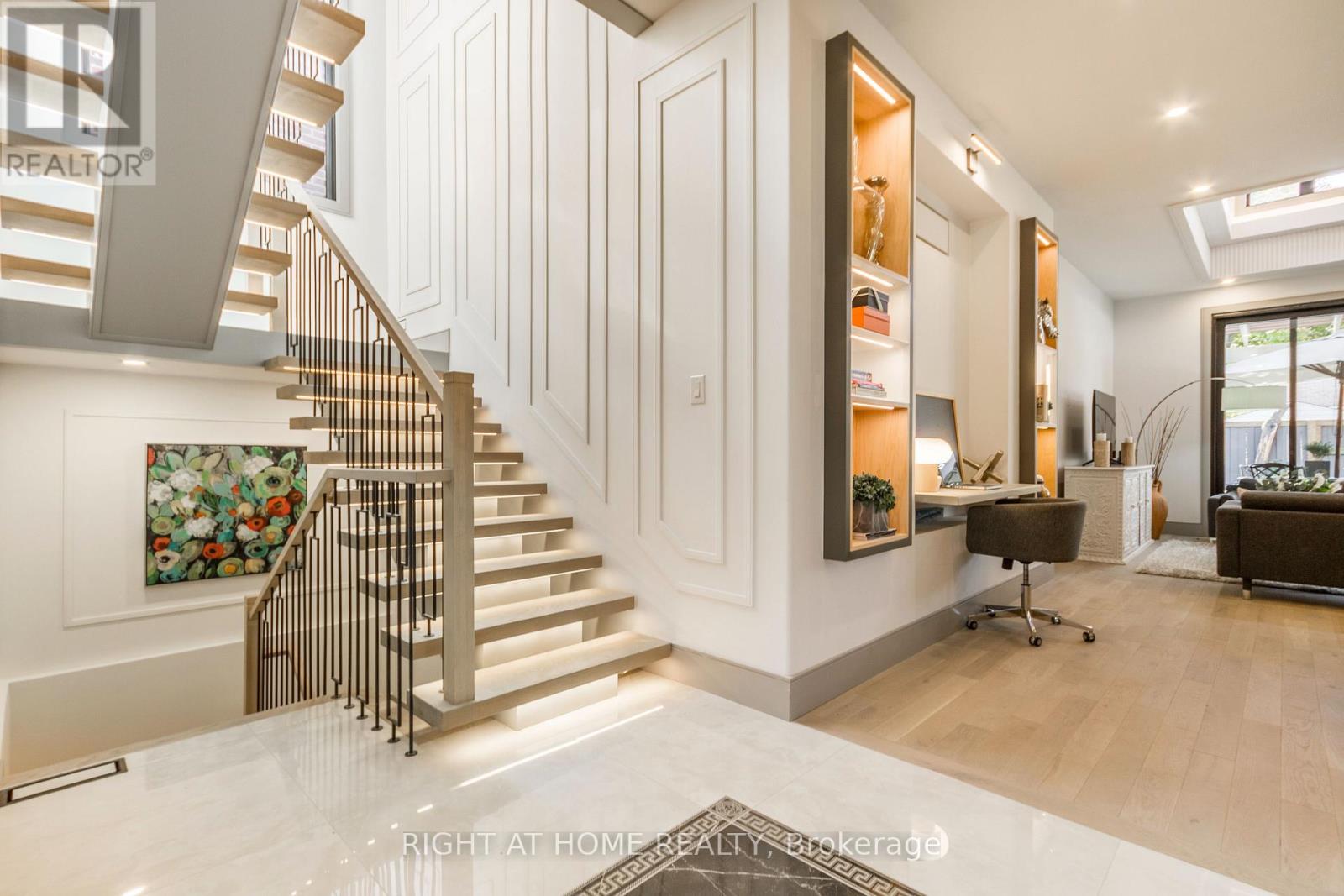 118 Martin Grove Road, Toronto, Ontario  M9B 4K5 - Photo 7 - W12361273