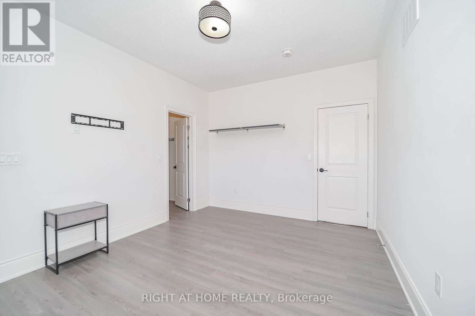 1 Penlea Gate, Brampton, Ontario  L6P 4M7 - Photo 22 - W12361277
