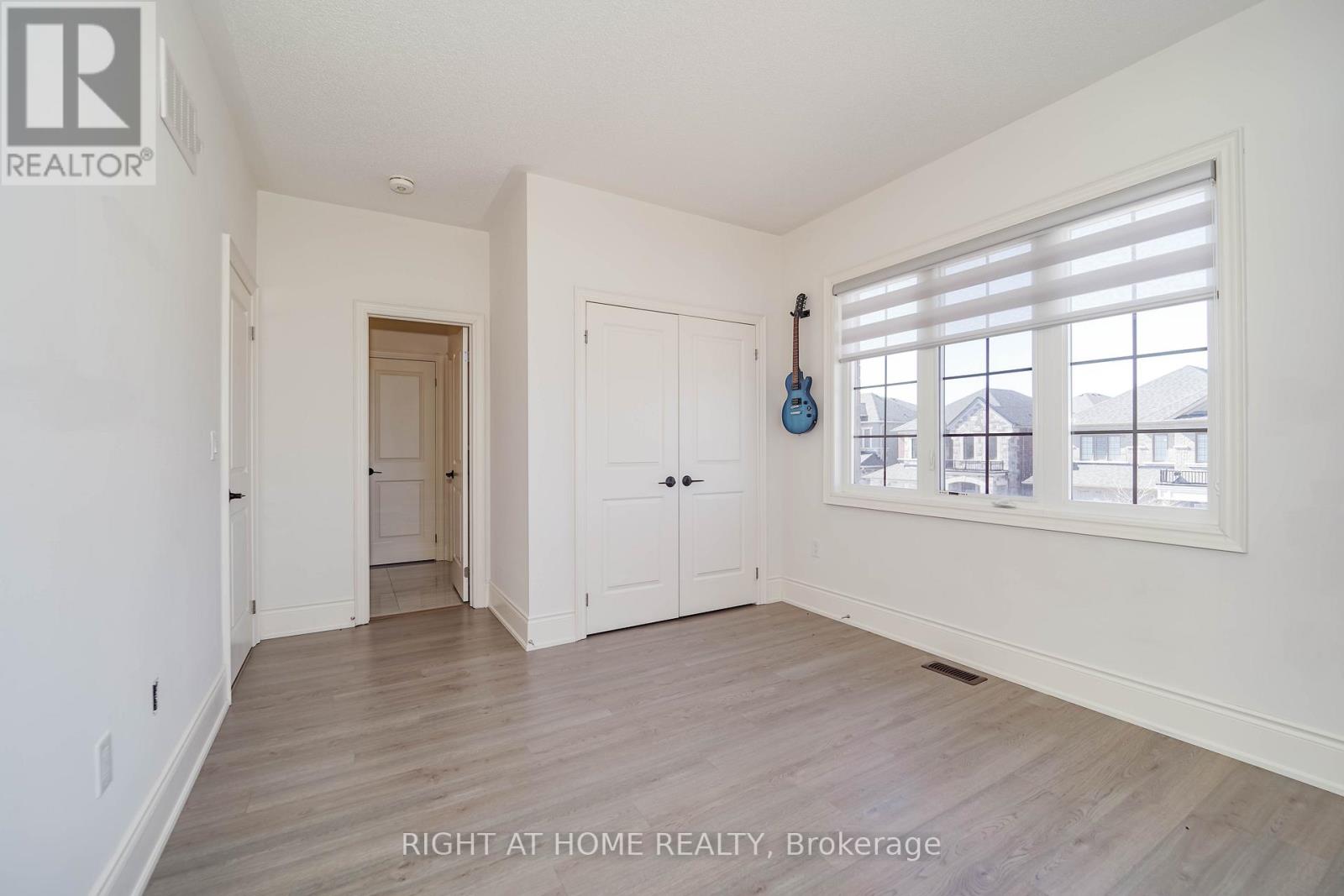 1 Penlea Gate, Brampton, Ontario  L6P 4M7 - Photo 25 - W12361277