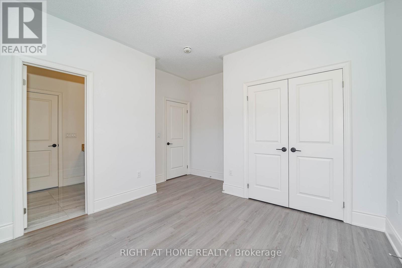 1 Penlea Gate, Brampton, Ontario  L6P 4M7 - Photo 28 - W12361277