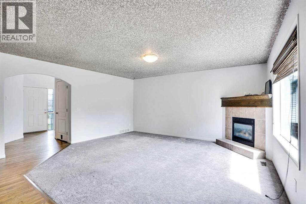 210 Crimson Lane, Chestermere, Alberta  T1X 1S4 - Photo 7 - A2251067