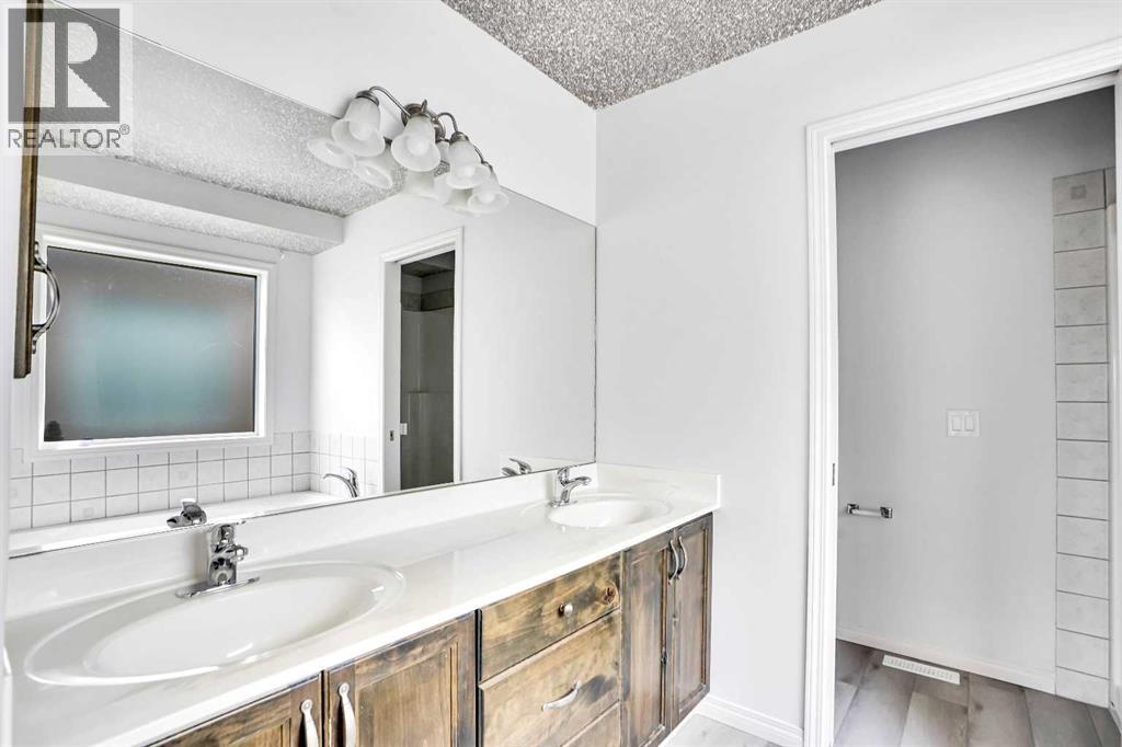 210 Crimson Lane, Chestermere, Alberta  T1X 1S4 - Photo 30 - A2251067