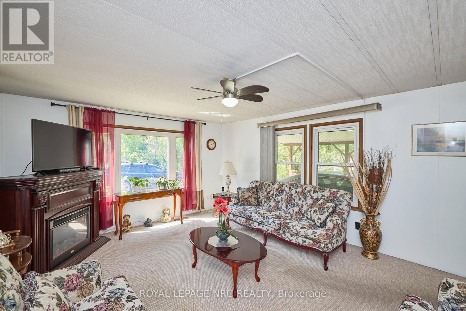 240 - 23 Four Mile Creek Road, Niagara-On-The-Lake, Ontario L0S 1J1 - Photo 10 - X12361307