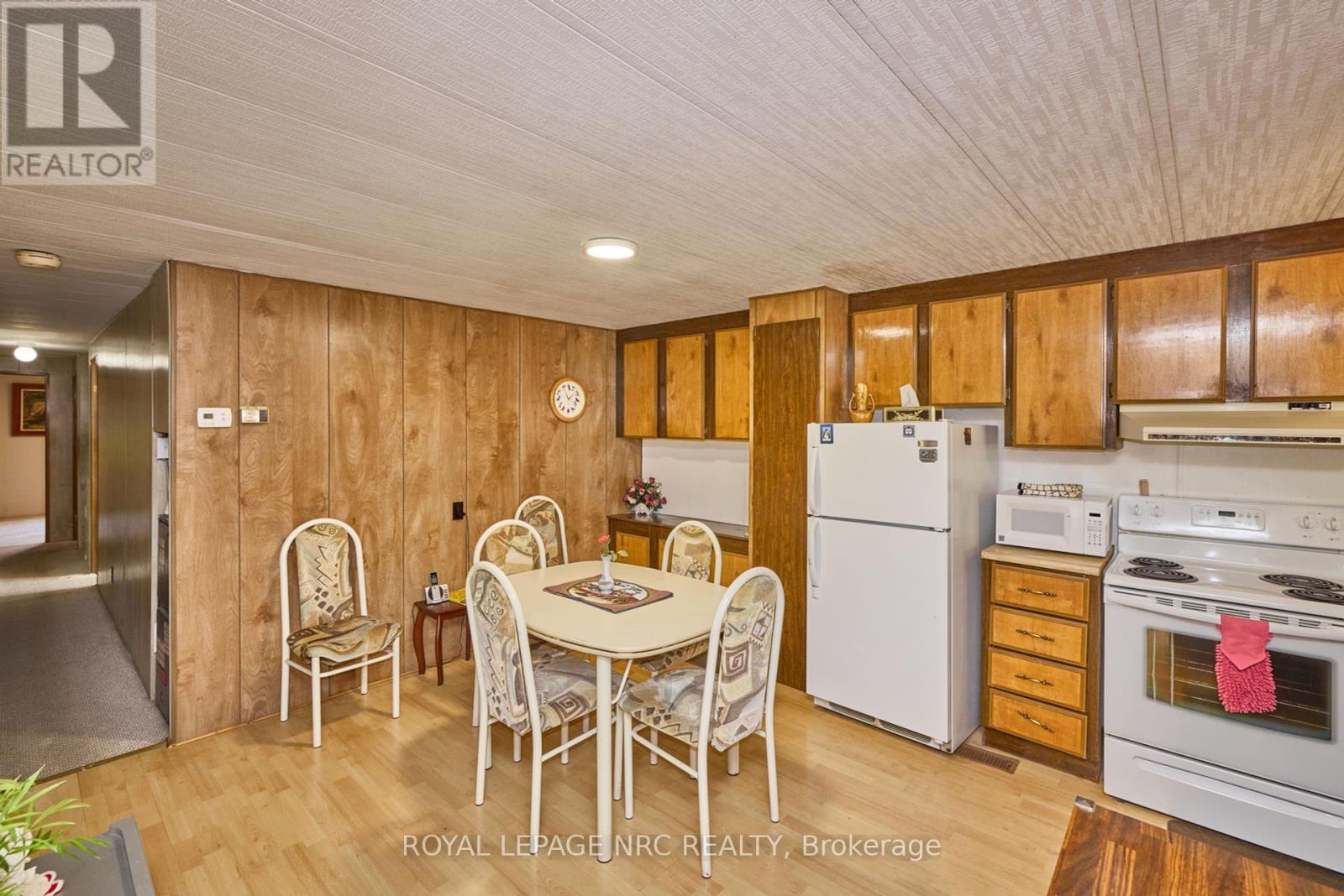 240 - 23 Four Mile Creek Road, Niagara-On-The-Lake, Ontario L0S 1J1 - Photo 13 - X12361307