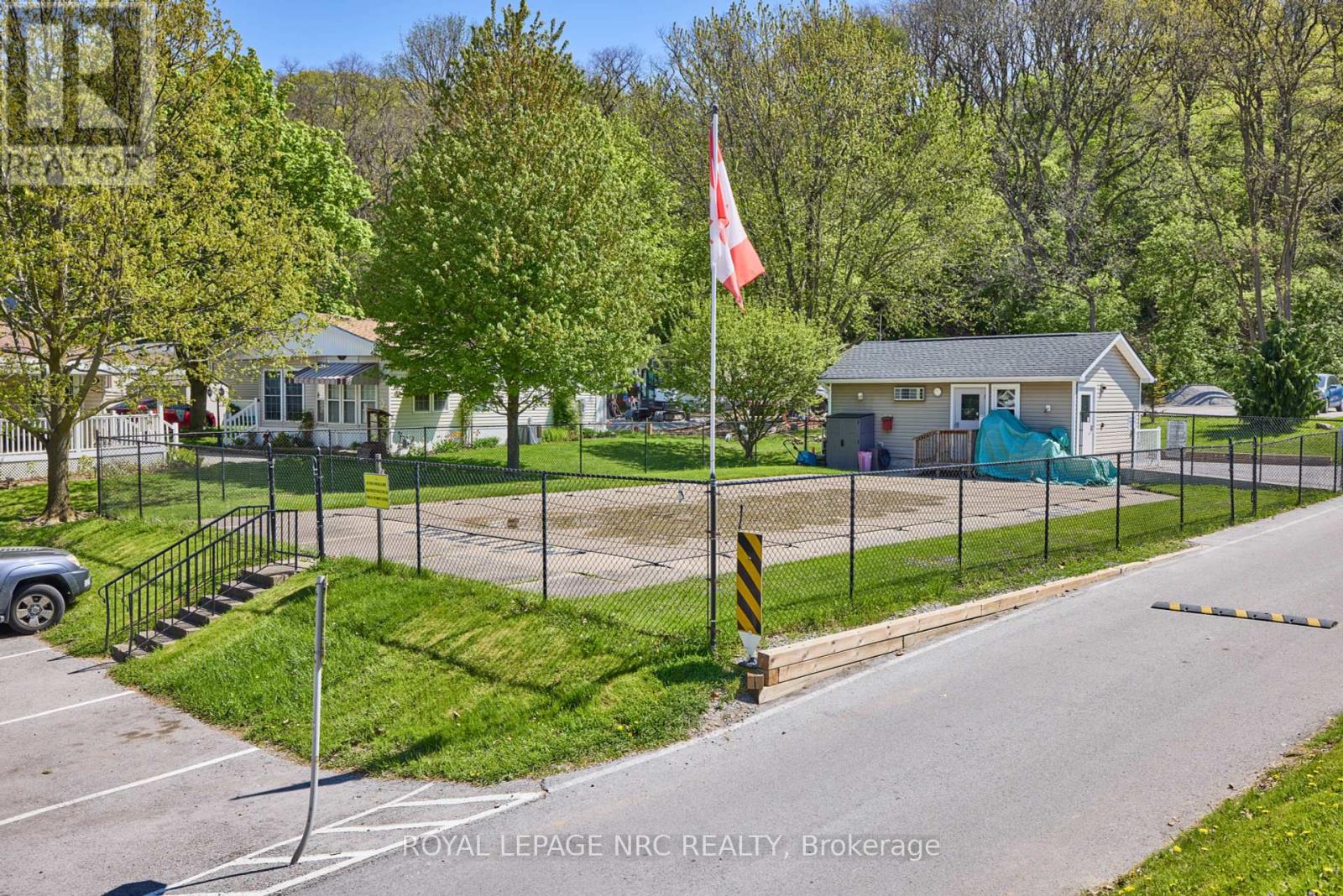 240 - 23 Four Mile Creek Road, Niagara-On-The-Lake, Ontario L0S 1J1 - Photo 34 - X12361307