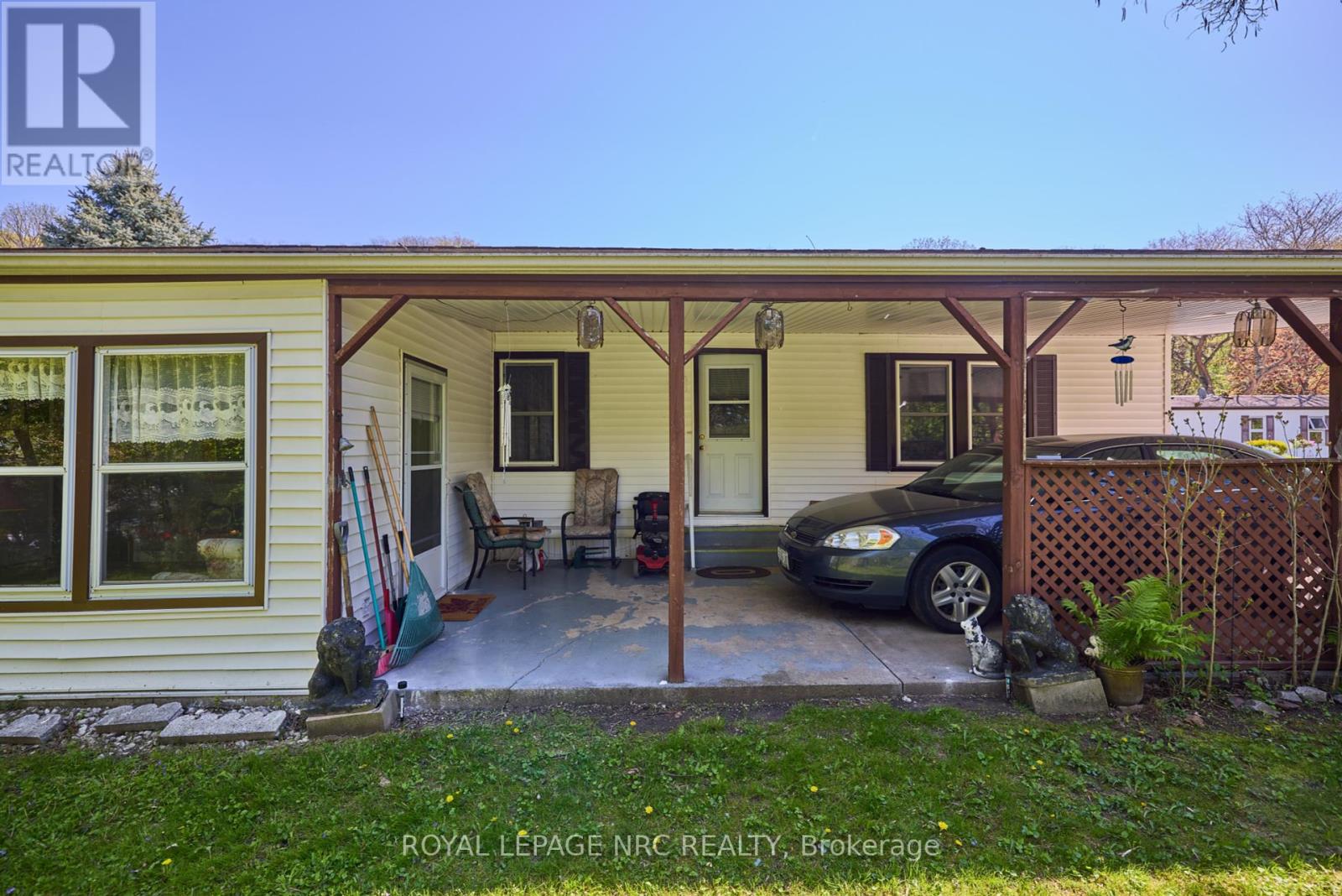 240 - 23 Four Mile Creek Road, Niagara-On-The-Lake, Ontario L0S 1J1 - Photo 8 - X12361307