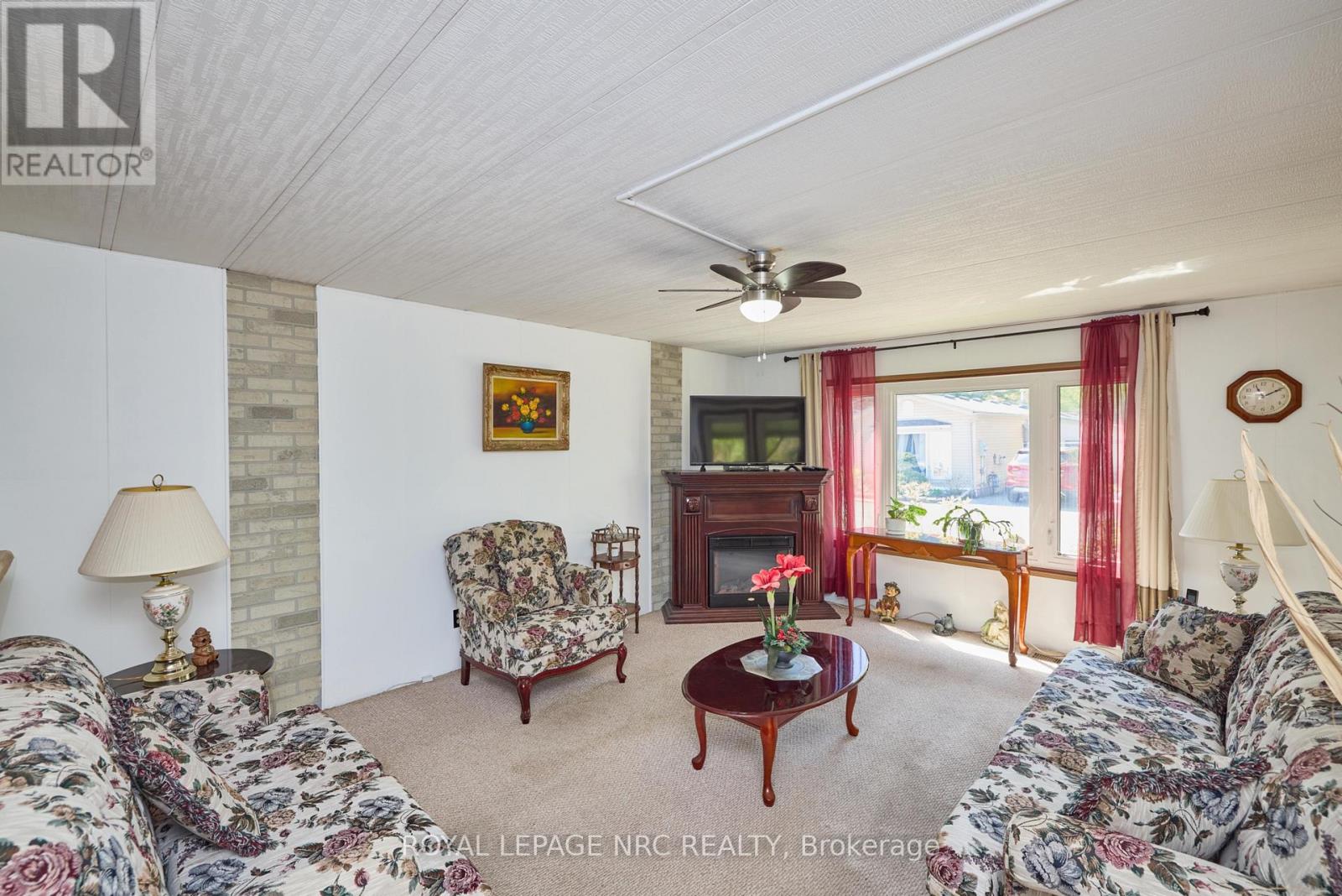 240 - 23 Four Mile Creek Road, Niagara-On-The-Lake, Ontario L0S 1J1 - Photo 9 - X12361307