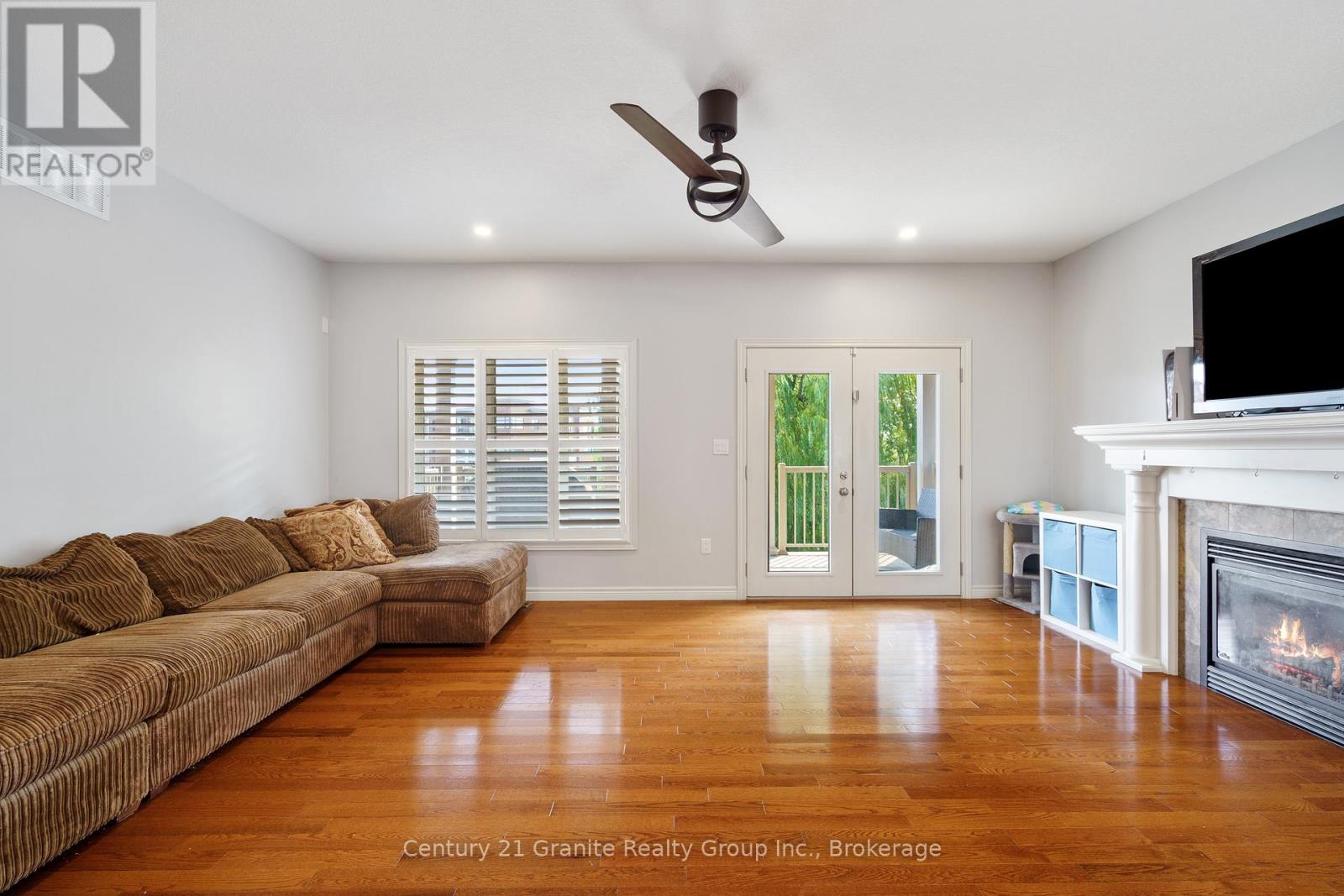 66 Magnificent Way, Hamilton, Ontario  L0R 1C0 - Photo 15 - X12361302
