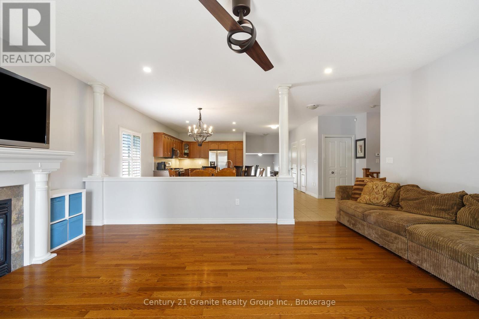 66 Magnificent Way, Hamilton, Ontario  L0R 1C0 - Photo 16 - X12361302