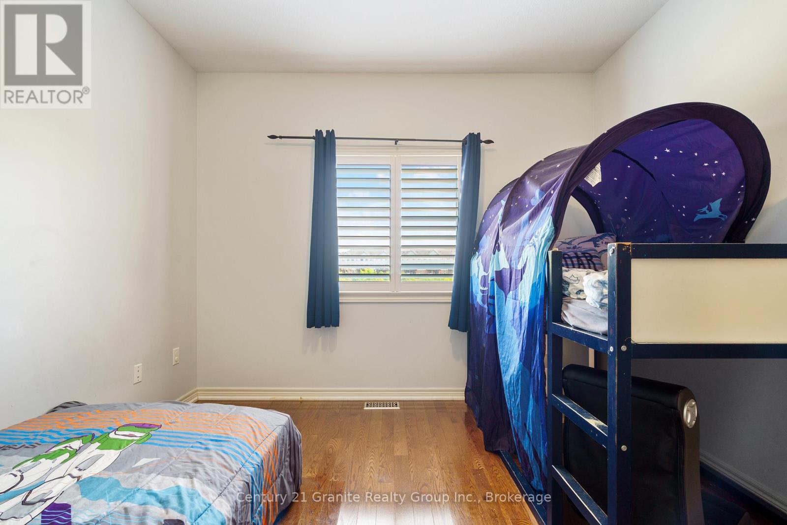 66 Magnificent Way, Hamilton, Ontario  L0R 1C0 - Photo 18 - X12361302
