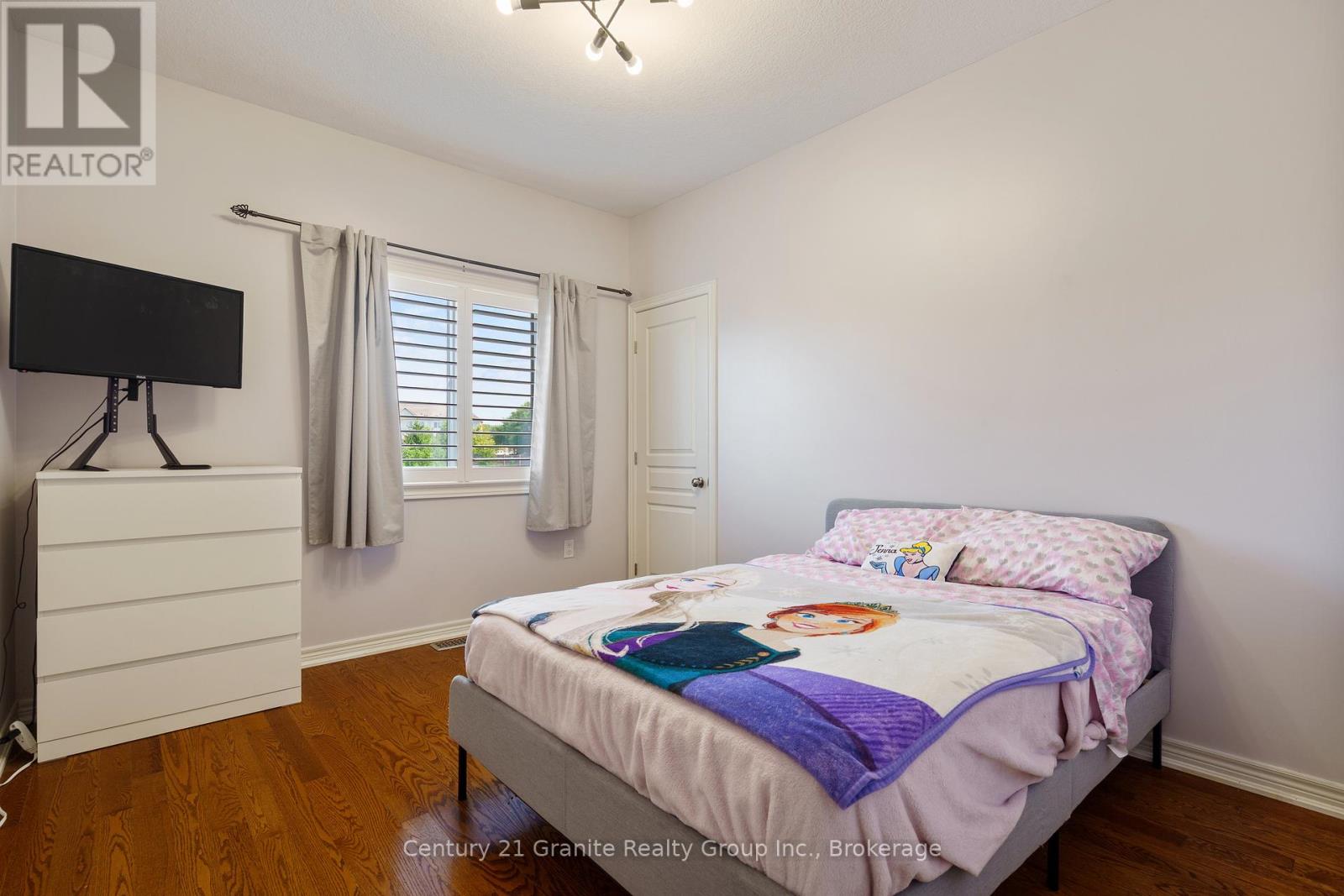 66 Magnificent Way, Hamilton, Ontario  L0R 1C0 - Photo 19 - X12361302