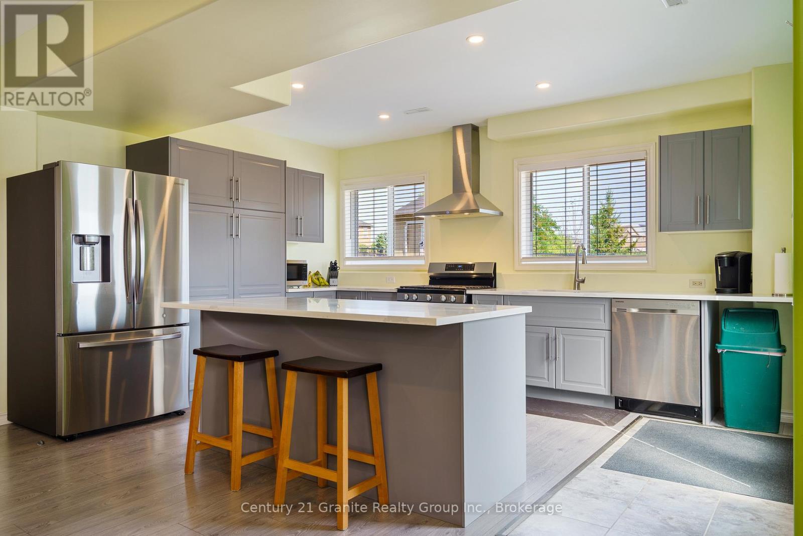 66 Magnificent Way, Hamilton, Ontario  L0R 1C0 - Photo 30 - X12361302