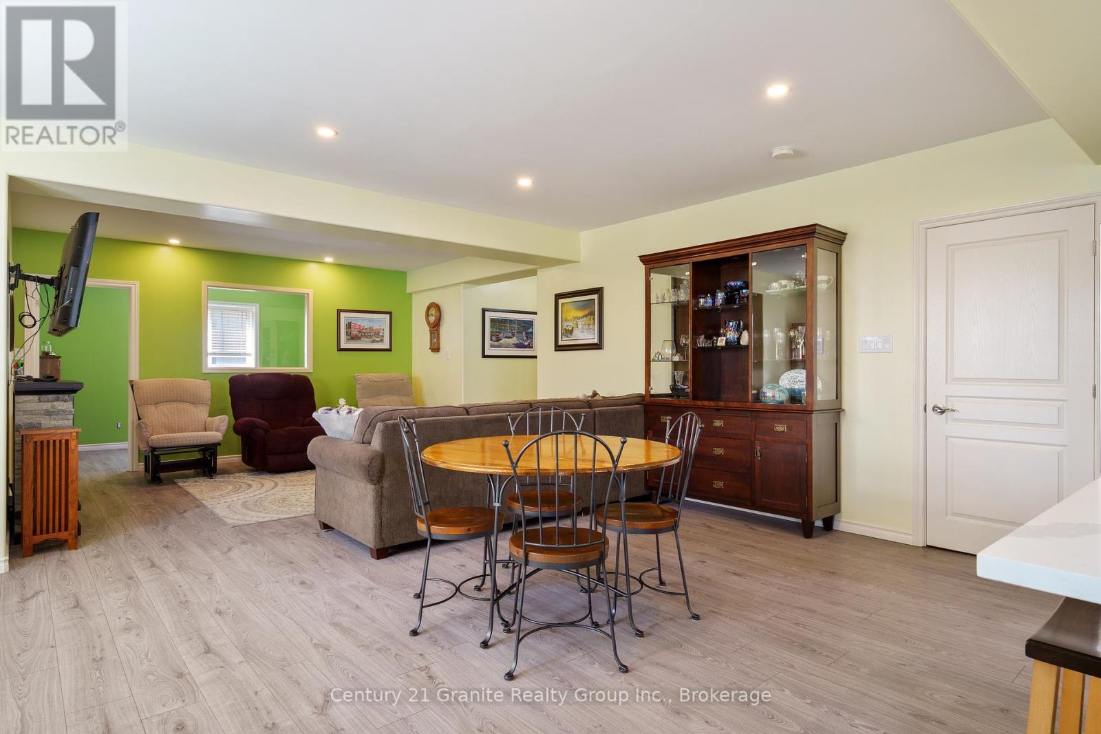 66 Magnificent Way, Hamilton, Ontario  L0R 1C0 - Photo 34 - X12361302