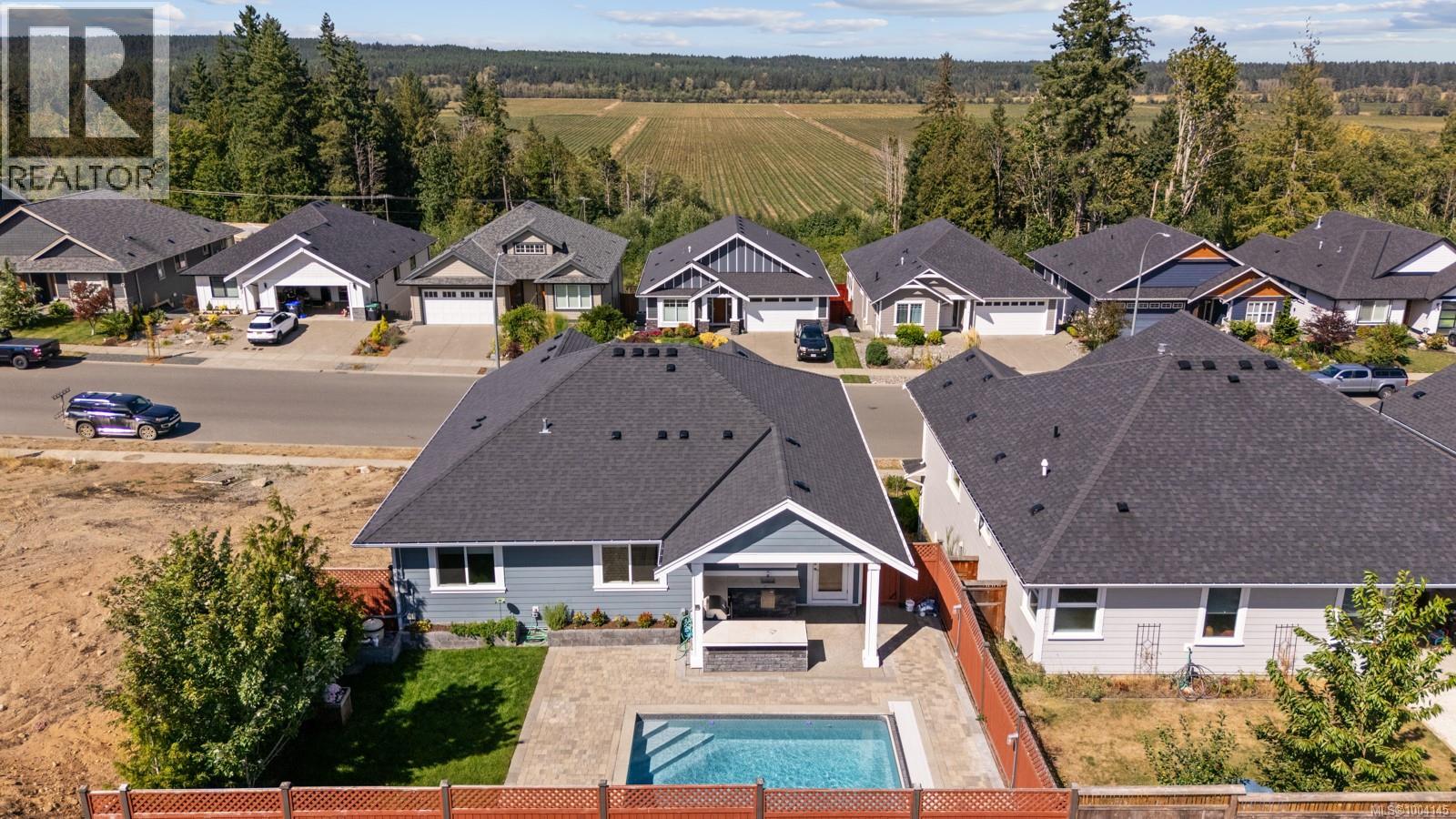 1437 Crown Isle Blvd, Courtenay, British Columbia  V9N 0G3 - Photo 31 - 1004145