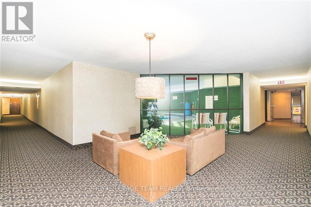 Property at 602 - 151 BAY STREET image 3