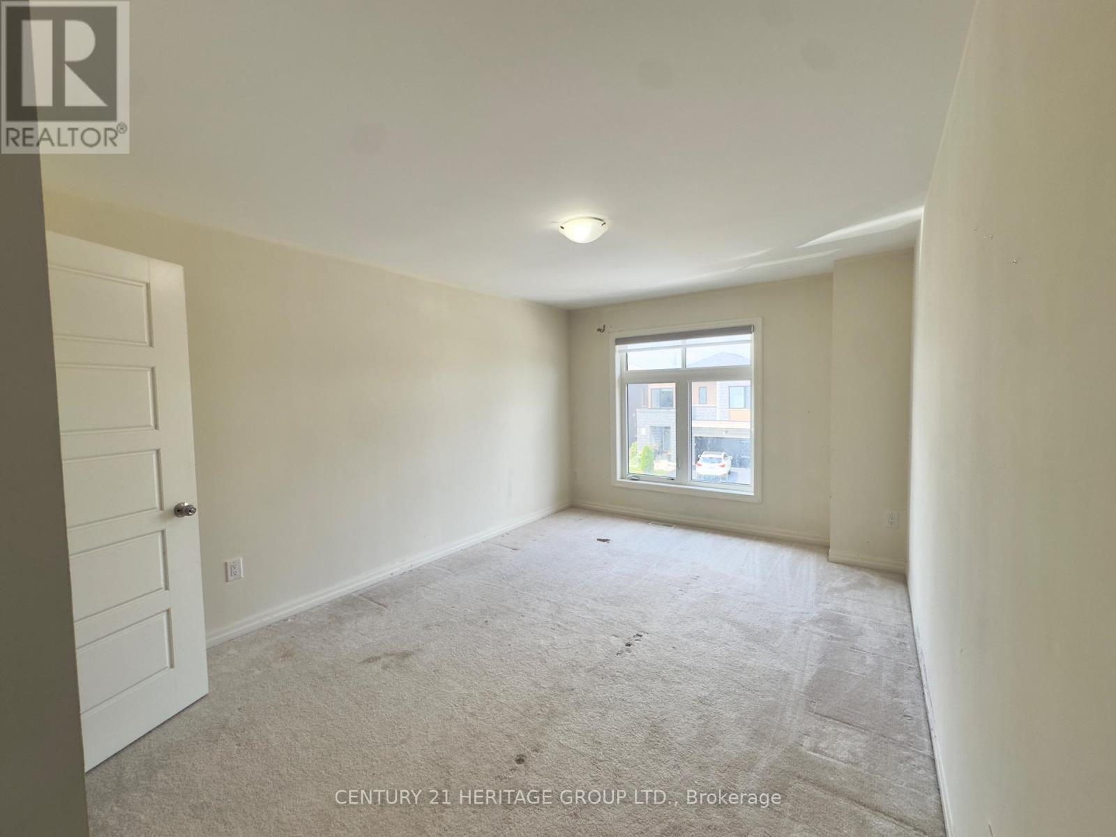 121 Vantage Loop, Newmarket, Ontario  L3X 0K8 - Photo 12 - N12361319