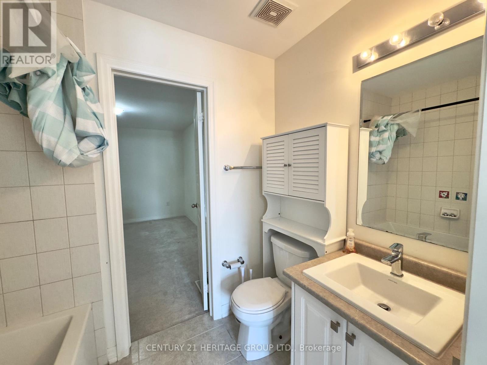 121 Vantage Loop, Newmarket, Ontario  L3X 0K8 - Photo 14 - N12361319
