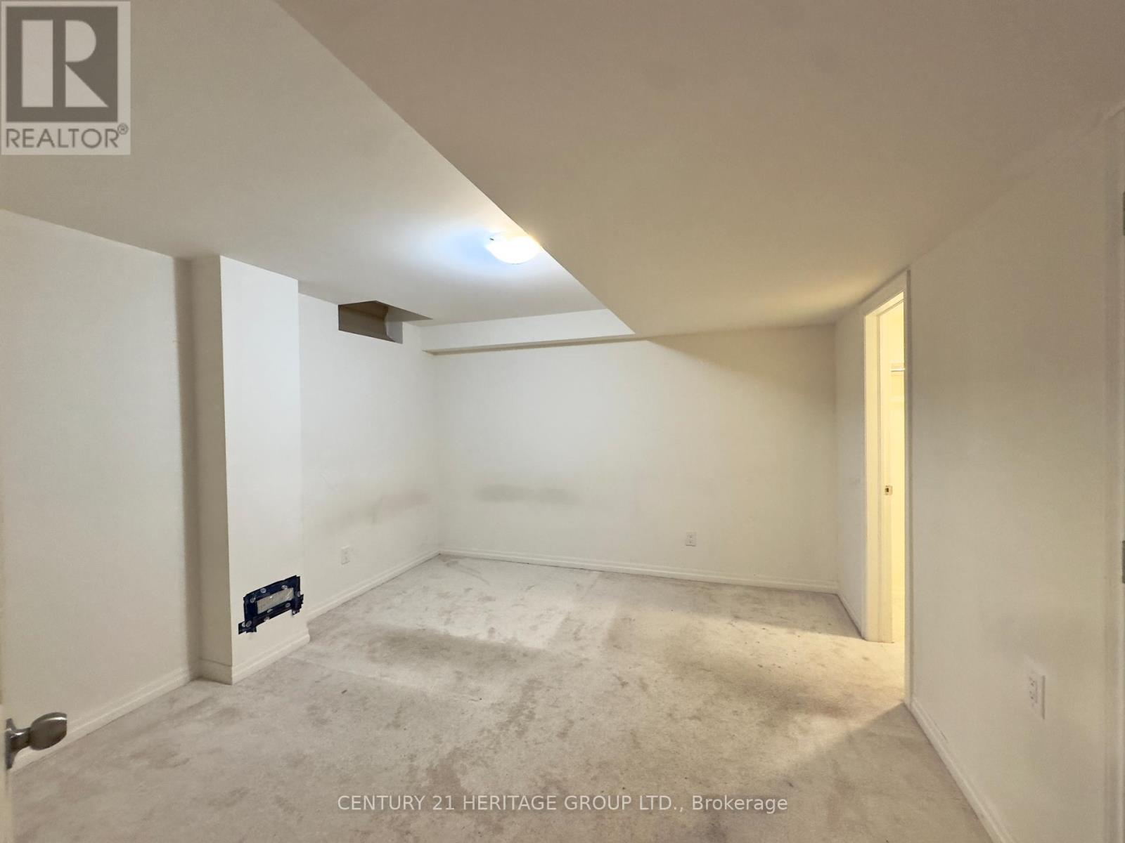 121 Vantage Loop, Newmarket, Ontario  L3X 0K8 - Photo 24 - N12361319