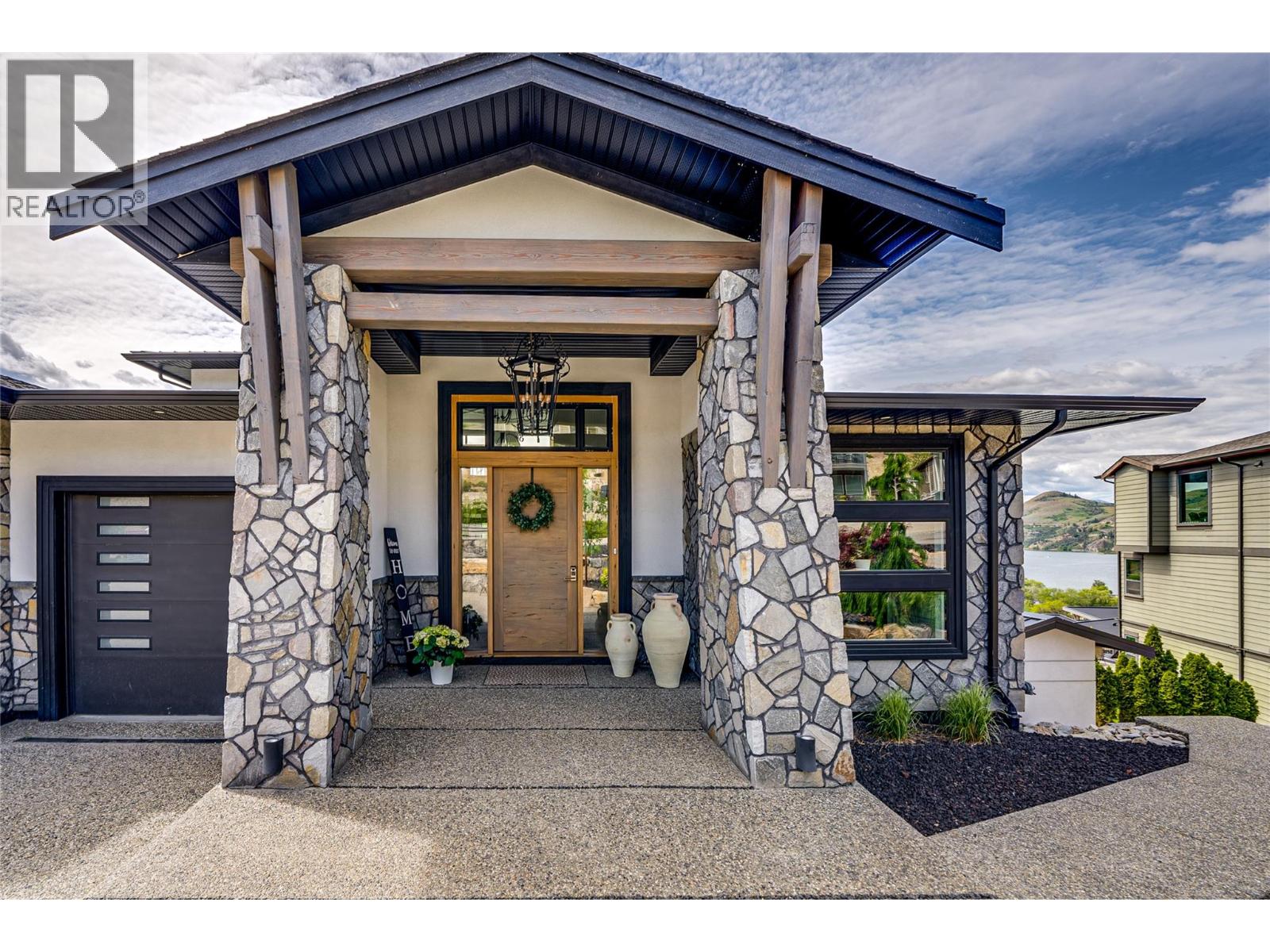 8792 Cortland Place, Coldstream, British Columbia  V1B 4B8 - Photo 10 - 10359612
