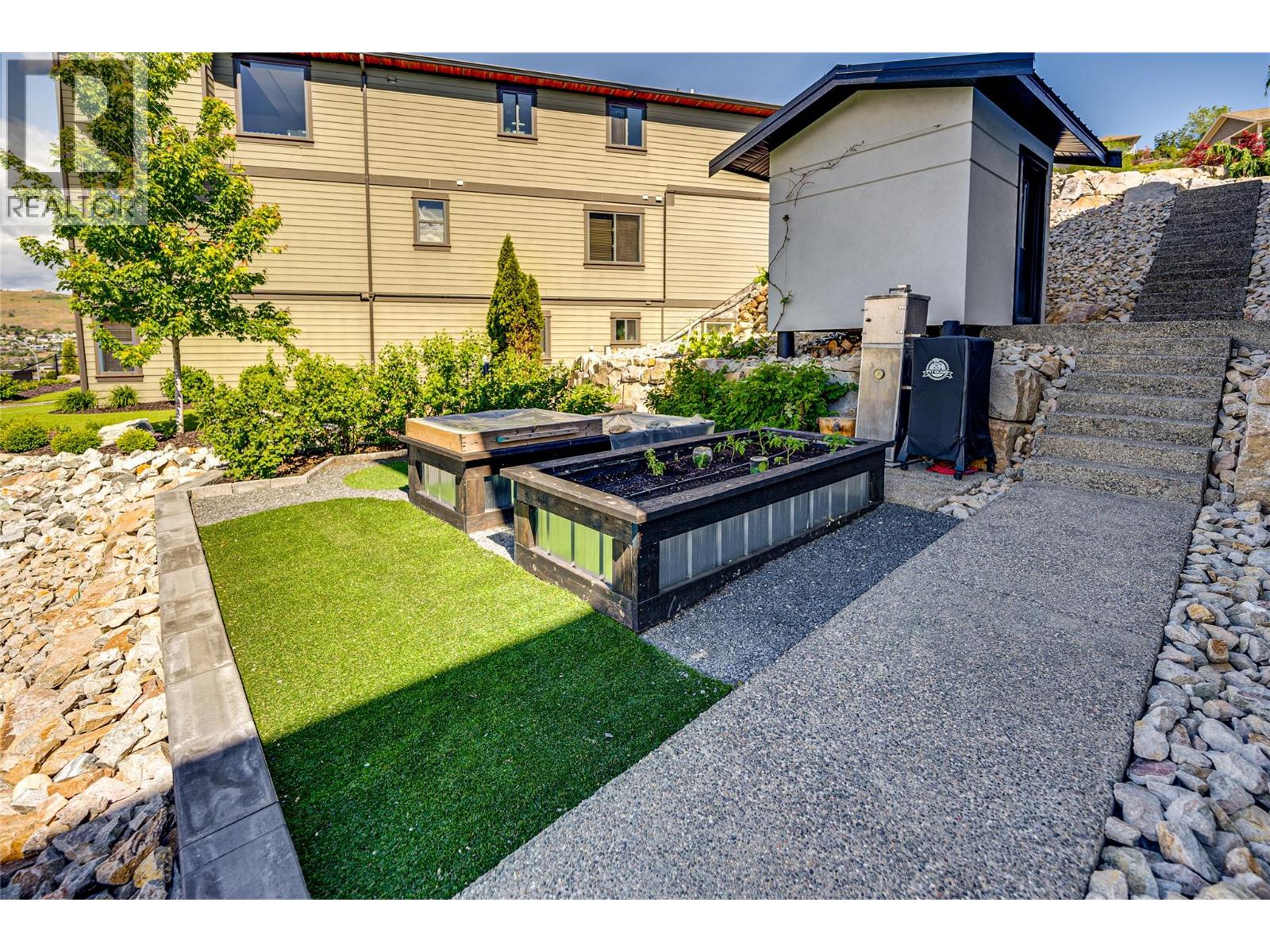 8792 Cortland Place, Coldstream, British Columbia  V1B 4B8 - Photo 92 - 10359612