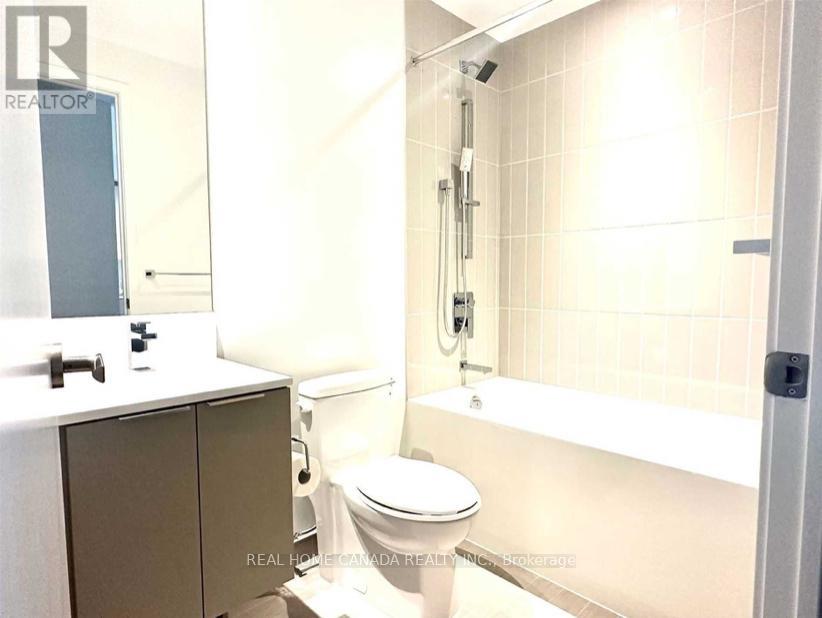 1408 - 3900 Confederation Parkway, Mississauga, Ontario  L5B 0M3 - Photo 10 - W12361340