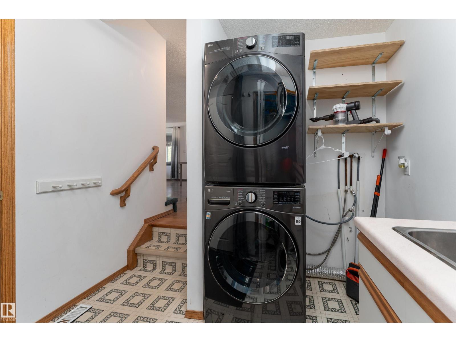 11805 10a Av Nw, Edmonton, Alberta  T6J 7A7 - Photo 16 - E4448351
