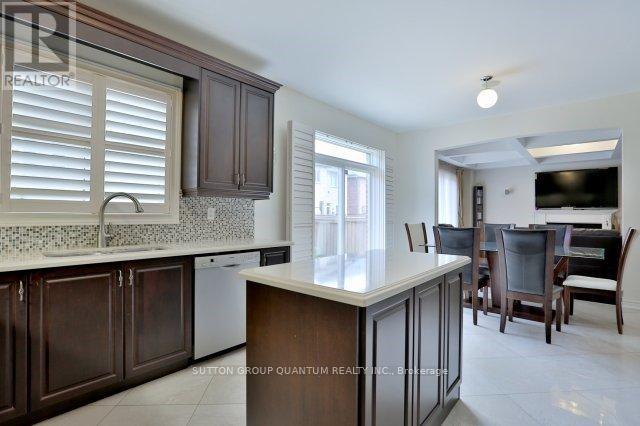 Upper - 25 Clearfield Drive, Brampton, Ontario  L6P 3L5 - Photo 11 - W12361352