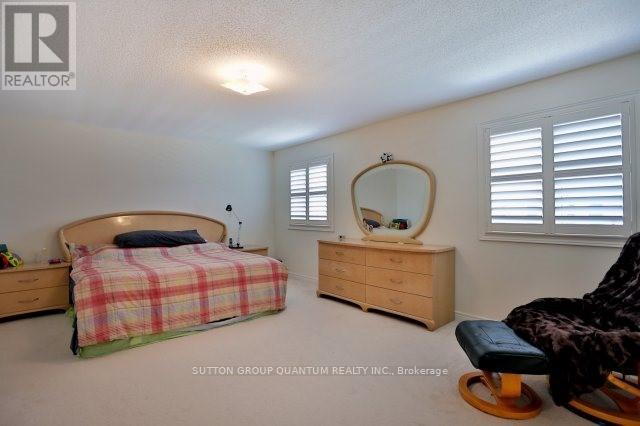 Upper - 25 Clearfield Drive, Brampton, Ontario  L6P 3L5 - Photo 12 - W12361352