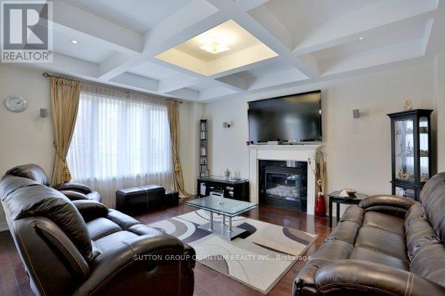 Upper - 25 Clearfield Drive, Brampton, Ontario  L6P 3L5 - Photo 5 - W12361352
