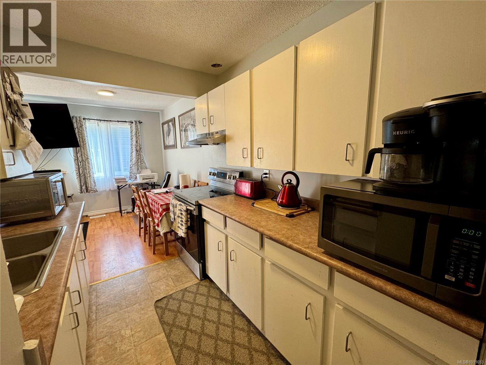 92 Mckay Cres, Port Alice, British Columbia  V0N 2N0 - Photo 4 - 1011653