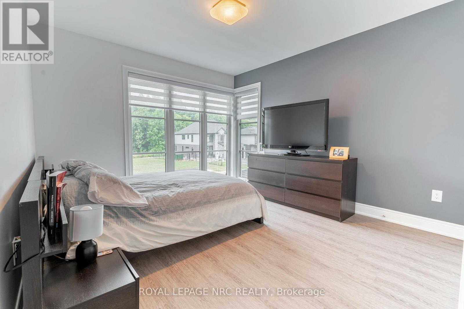 8945 Emily Boulevard, Niagara Falls, Ontario  L2H 3T1 - Photo 33 - X12356197
