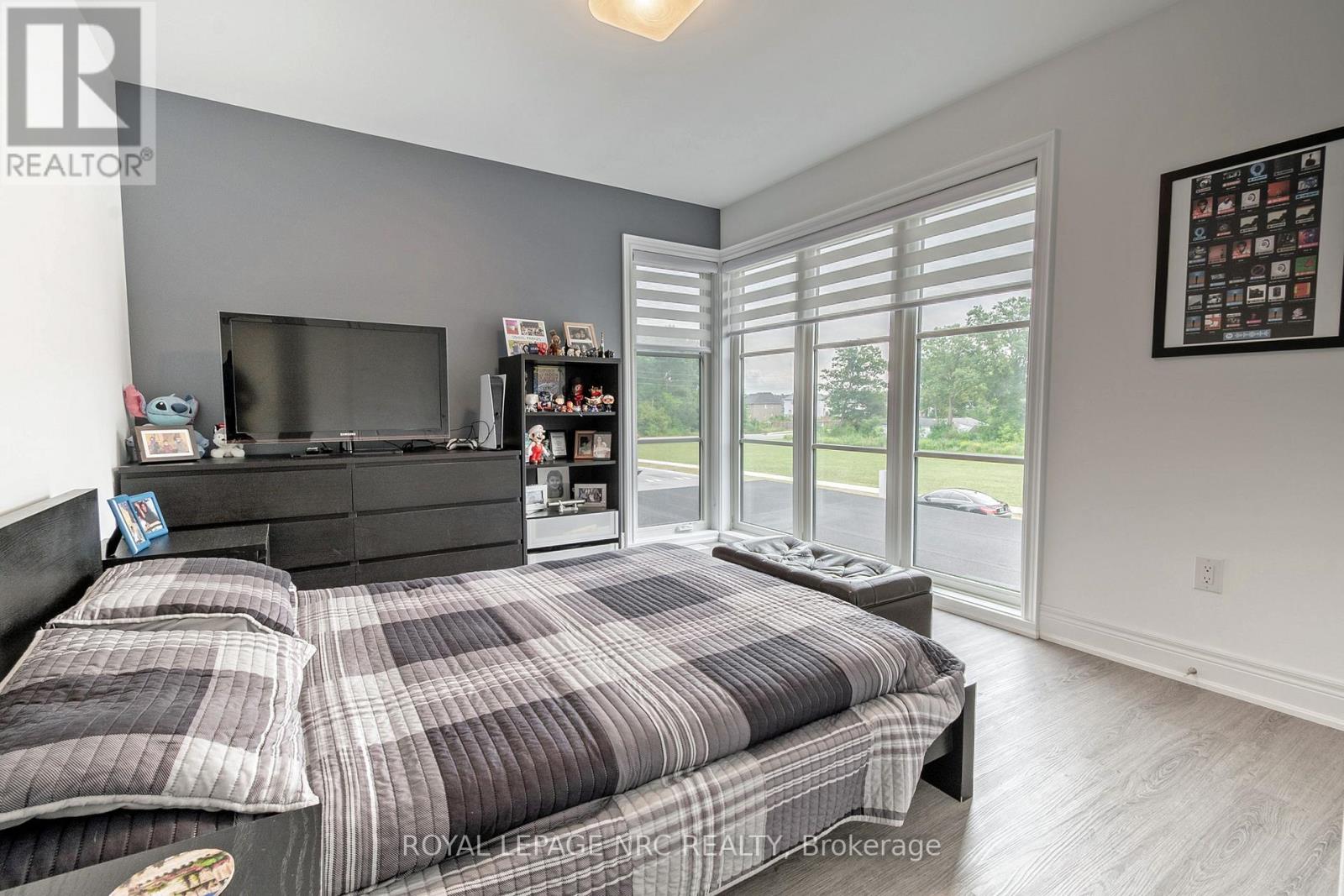 8945 Emily Boulevard, Niagara Falls, Ontario  L2H 3T1 - Photo 34 - X12356197