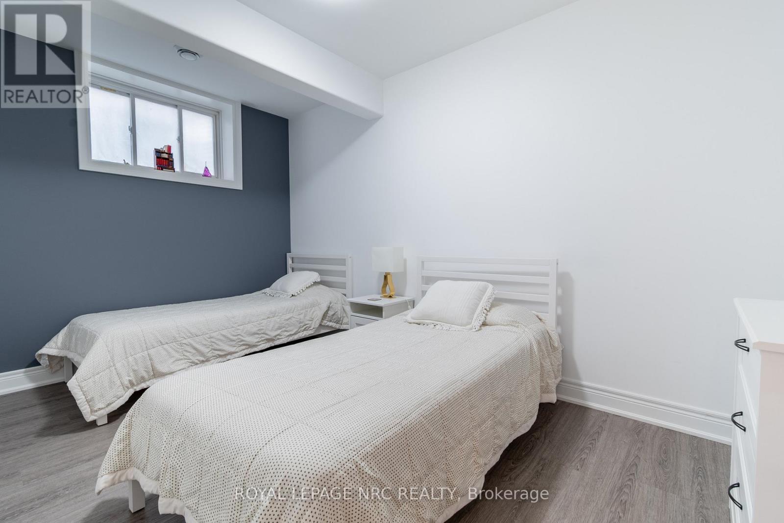 8945 Emily Boulevard, Niagara Falls, Ontario  L2H 3T1 - Photo 41 - X12356197