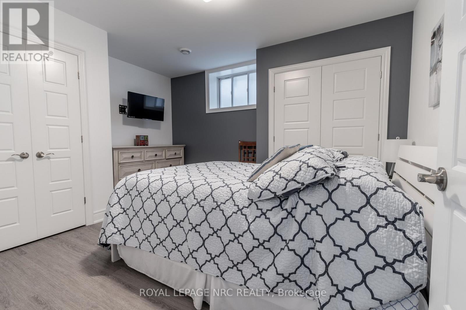 8945 Emily Boulevard, Niagara Falls, Ontario  L2H 3T1 - Photo 42 - X12356197