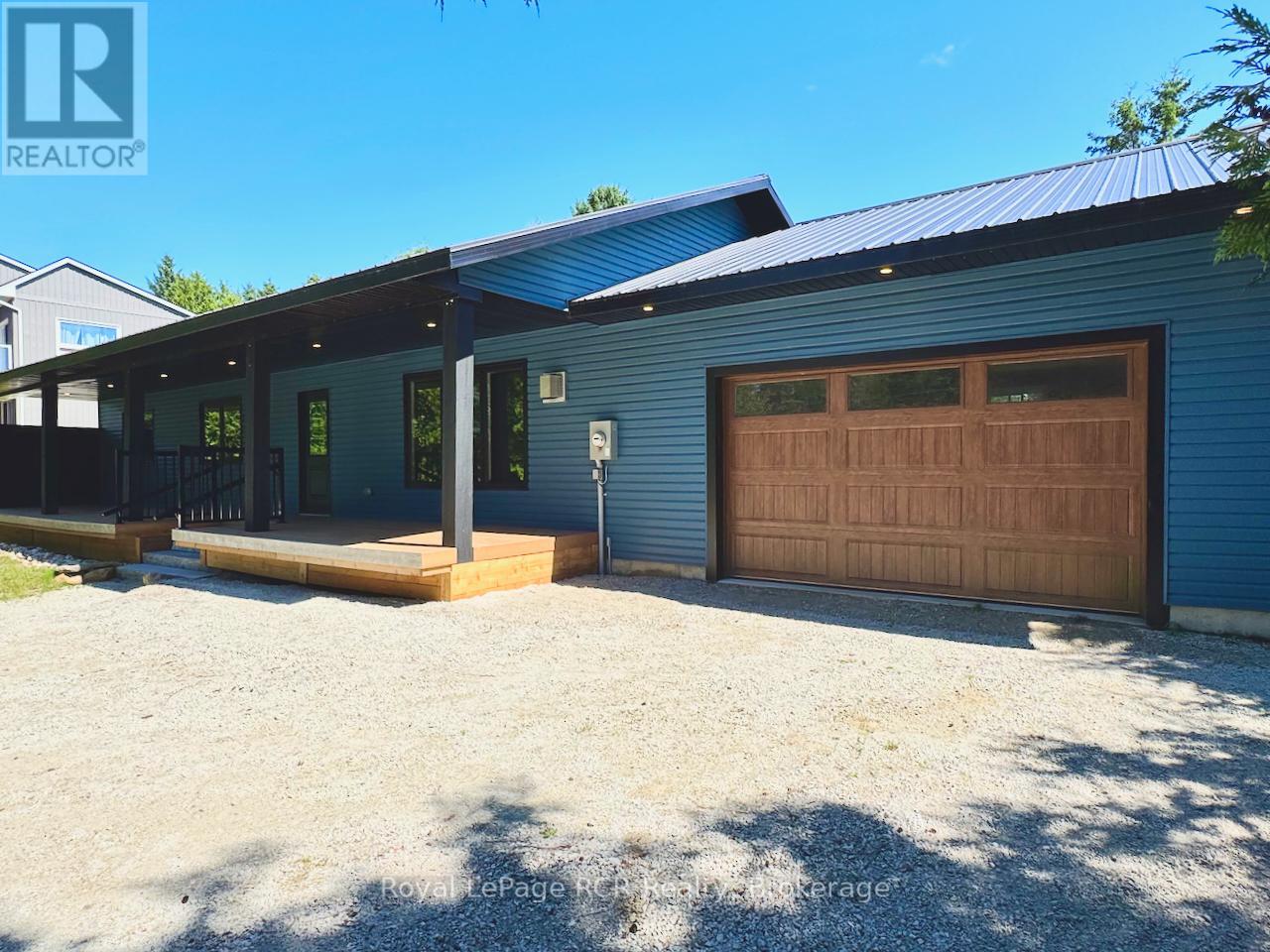 53 Baywatch Drive, Northern Bruce Peninsula, Ontario  N0H 2T0 - Photo 3 - X12361365