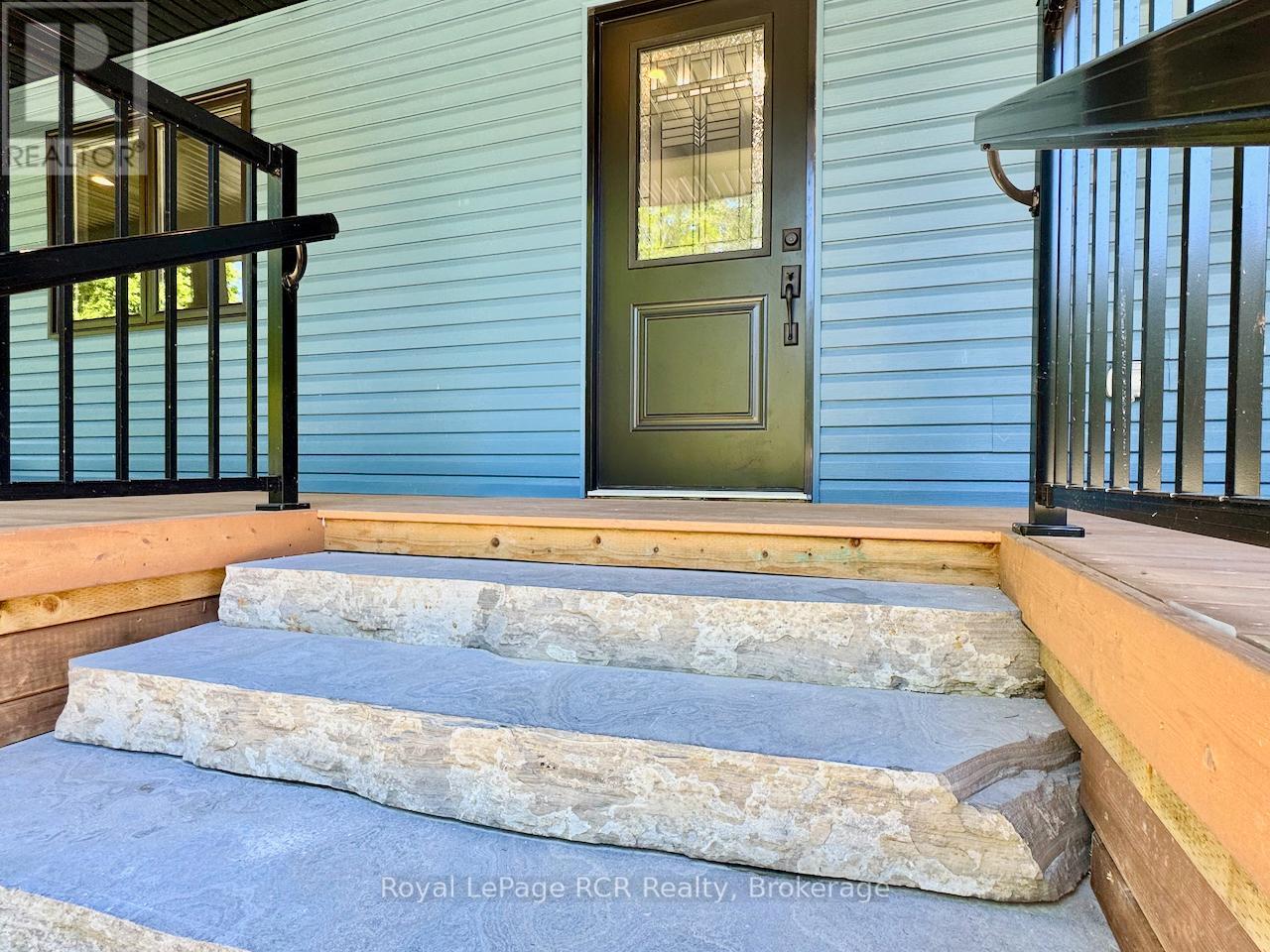 53 Baywatch Drive, Northern Bruce Peninsula, Ontario  N0H 2T0 - Photo 38 - X12361365