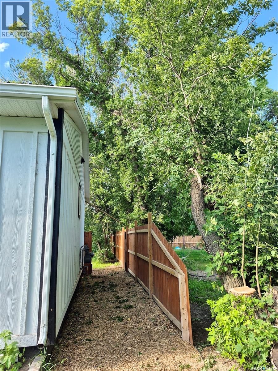 217 L Avenue N, Saskatoon, Saskatchewan  S7L 2P3 - Photo 8 - SK015826