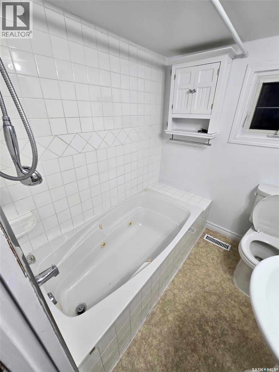 217 L Avenue N, Saskatoon, Saskatchewan  S7L 2P3 - Photo 24 - SK015826