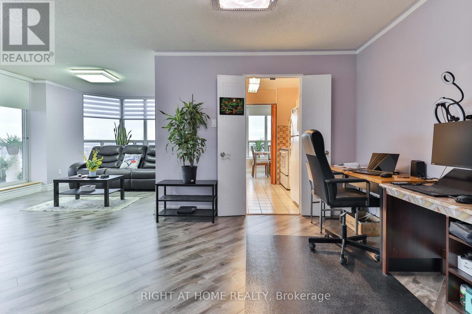 1609 - 410 Mclevin Avenue, Toronto, Ontario  M1B 5J5 - Photo 21 - E12361363
