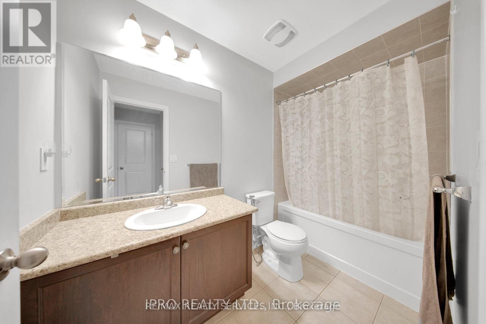 12 Goodsway Trail, Brampton, Ontario  L7A 4A3 - Photo 23 - W12361373