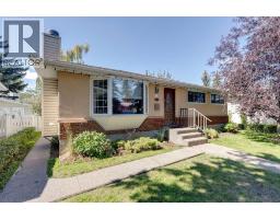 419 Woodland Crescent SE Willow Park