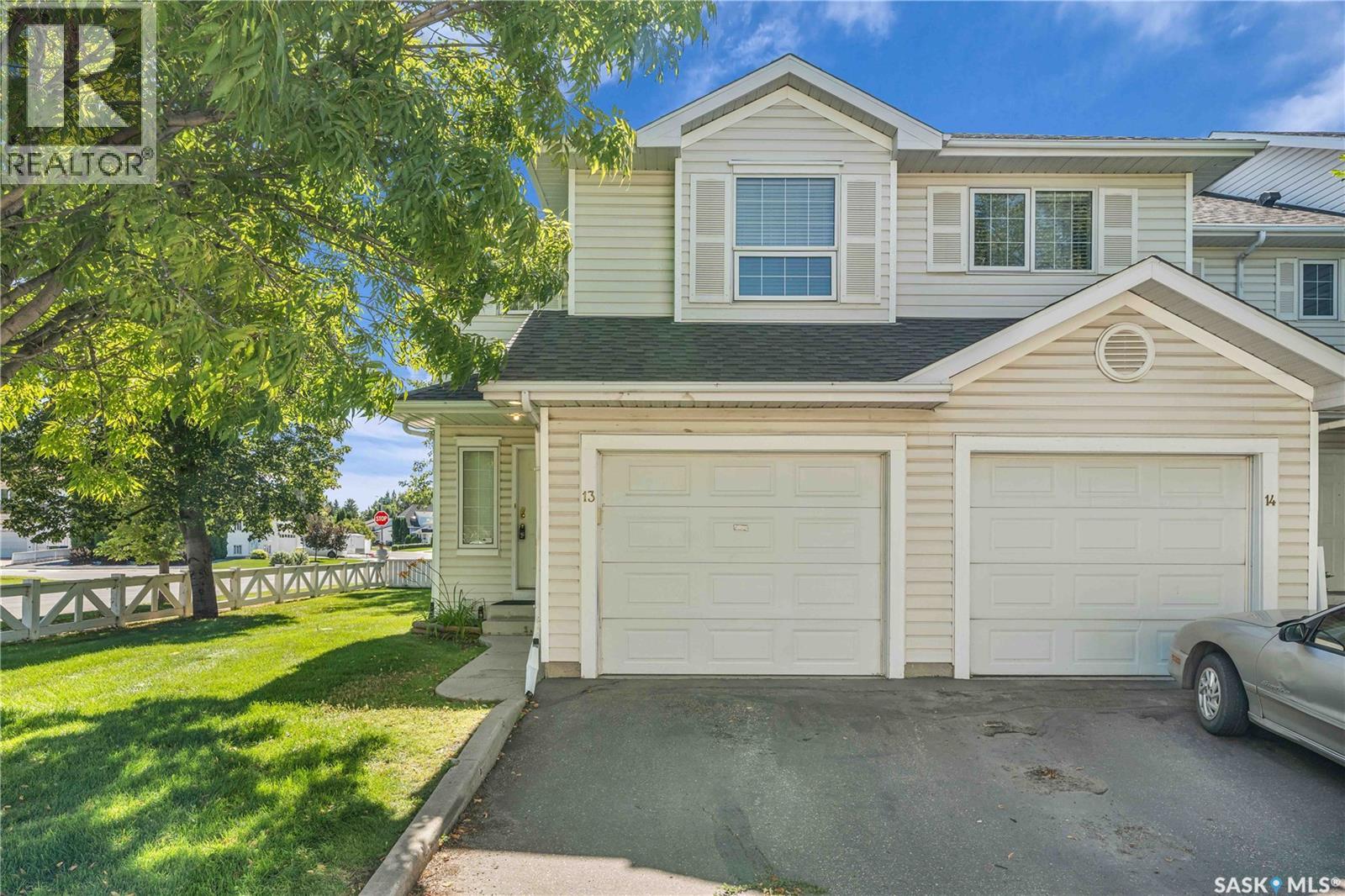 13 110 Keevil Crescent, Saskatoon, Saskatchewan  S7N 4N8 - Photo 1 - SK016301